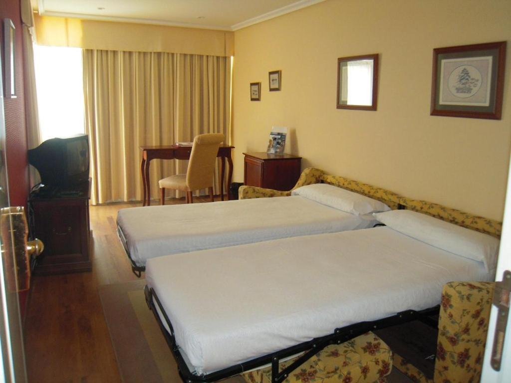 Silken Spa La Hacienda De Don Juan Льянес Екстер'єр фото